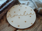 Namensschild rund Kinderzimmer Herzen | Geschenk zur Geburt | Türschild | Holzschild personalisiert | Wanddekoration | Babyzimmer | Name