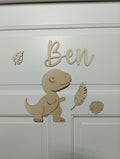 Personalisiertes Dino Türschild Wanddeko aus Holz – Einzigartige Wanddeko fürs Kinderzimmer.