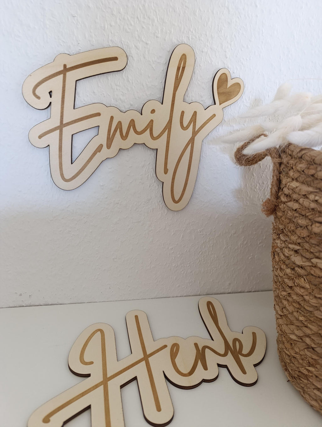 Türschild Personalisiert aus Holz – Individuelles Namensschild für Kinderzimmer mit Wunschname Wanddeko Türschild mit Herz