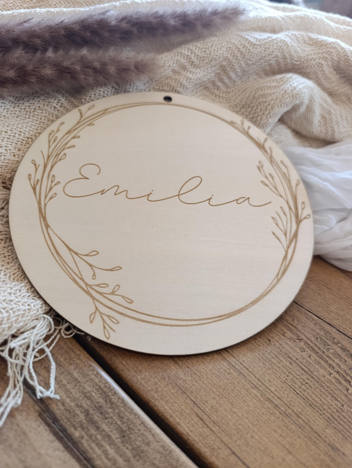 Namensschild rund personalisiert Kinderzimmer Floral Türschild Holzschild Wanddekoration Babyzimmer Geschenk Geburt Kranz Holzscheibe