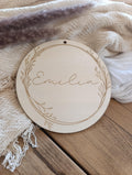 Namensschild rund personalisiert Kinderzimmer Floral Türschild Holzschild Wanddekoration Babyzimmer Geschenk Geburt Kranz Holzscheibe