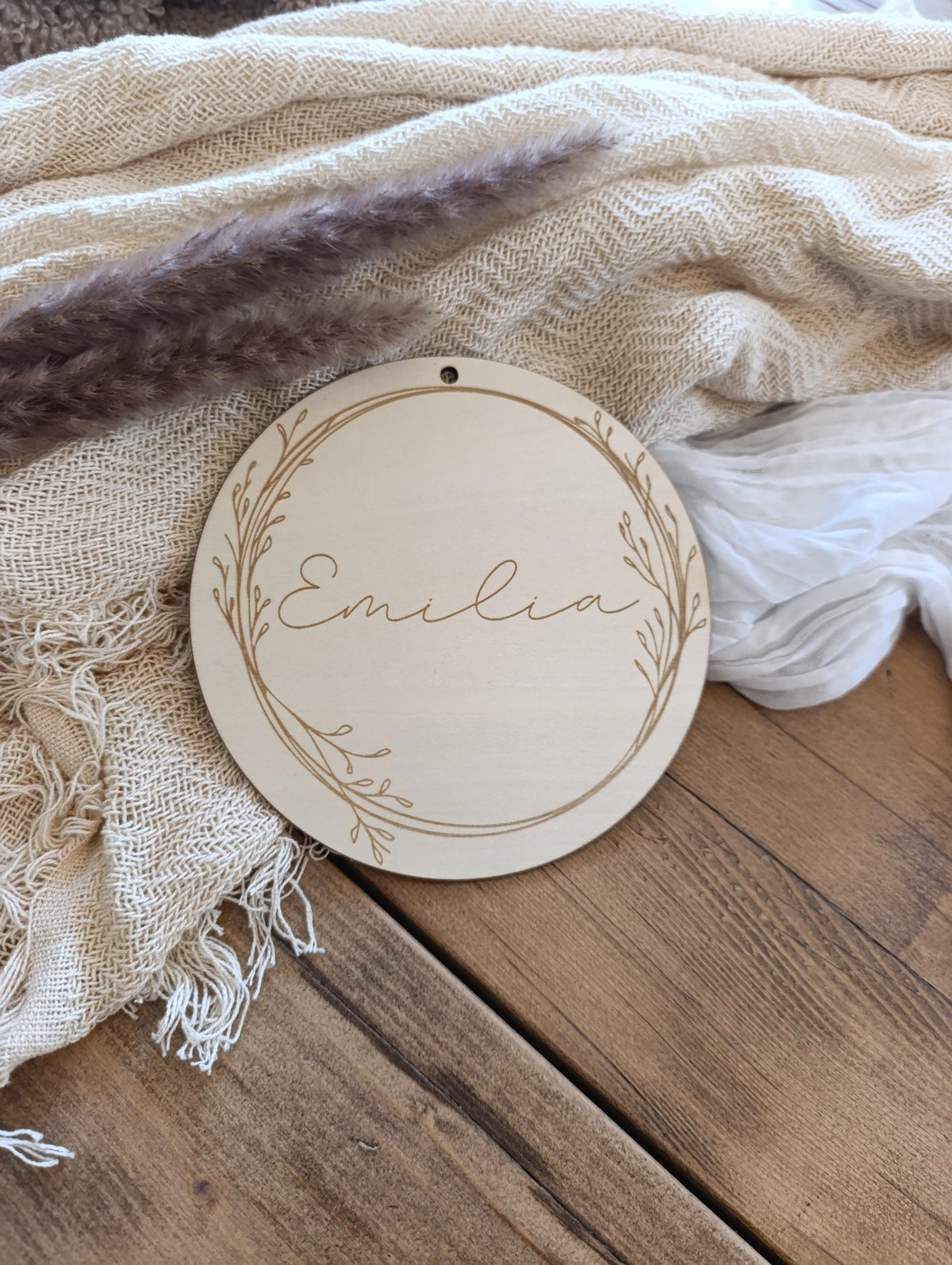 Namensschild rund personalisiert Kinderzimmer Floral Türschild Holzschild Wanddekoration Babyzimmer Geschenk Geburt Kranz Holzscheibe