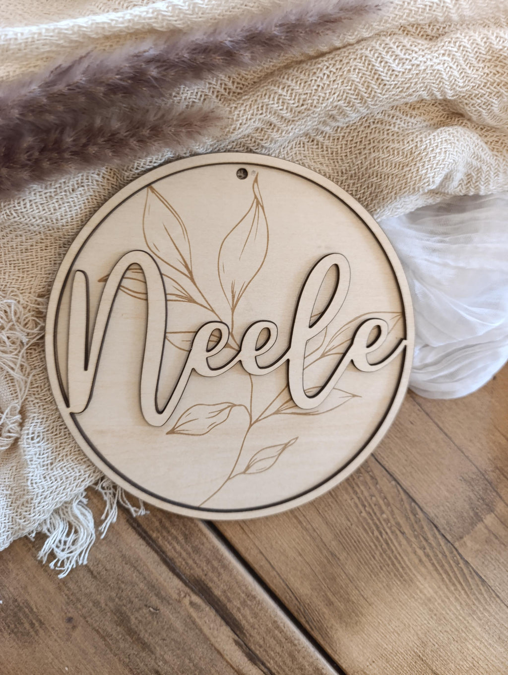 Namensschild Kranz personalisiert 3D Kinderzimmer Floral Türschild Holzschild Wanddekoration Babyzimmer Geschenk Geburt Holzscheibe