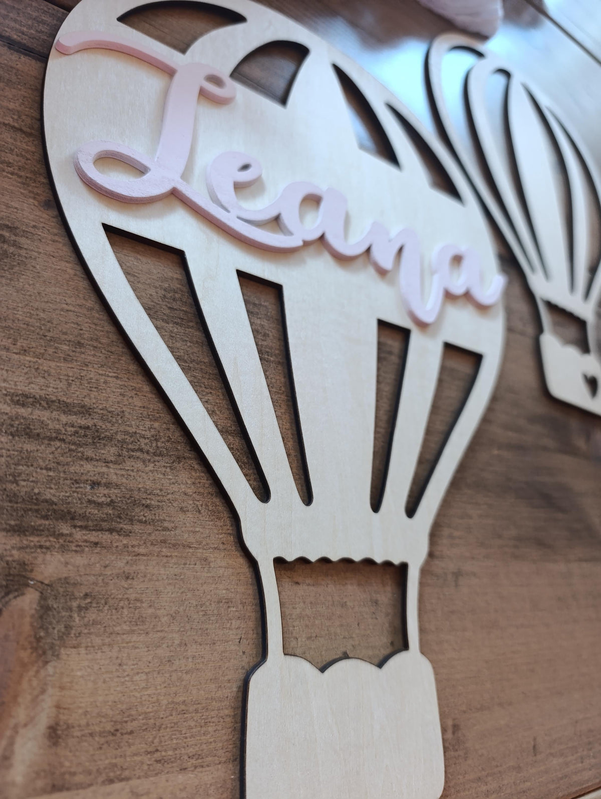 Heißluftballons mit Namen aus Holz, personalisierte Wanddekoration für Kinderzimmer, Türschild, Holzdeko, Geschenk zur Geburt, Taufe