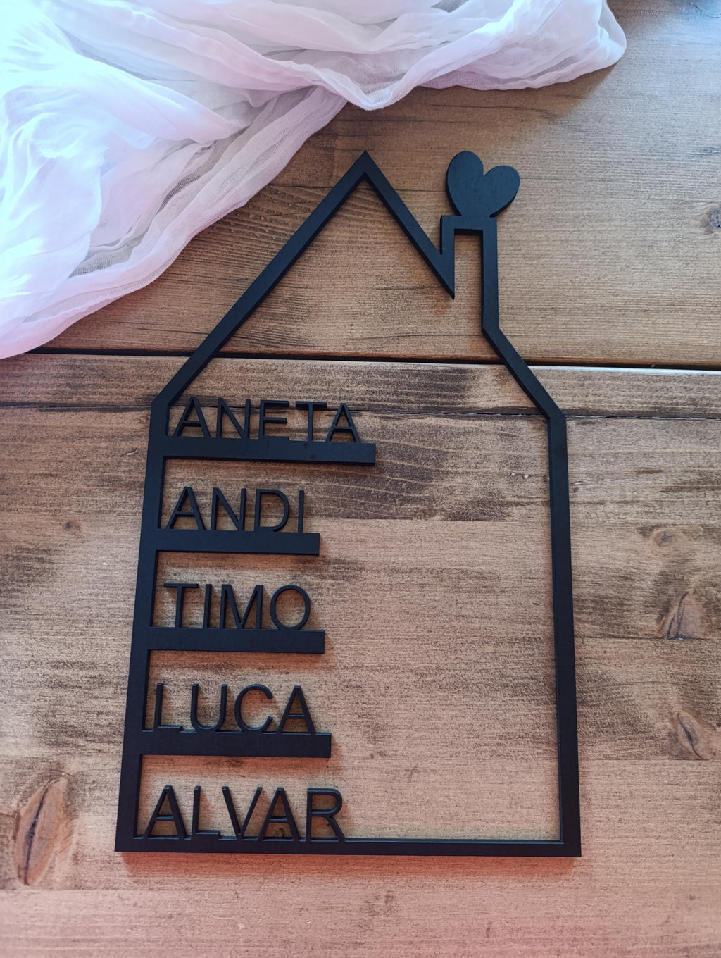 Holzhaus personalisiert 37cm | Familie | Haus mit Namen | Geschenk | Türkranz