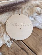 Namensschild rund personalisiert Kinderzimmer Herz Türschild Holzschild Wanddekoration Babyzimmer Geschenk Geburt Herzen Holzscheibe