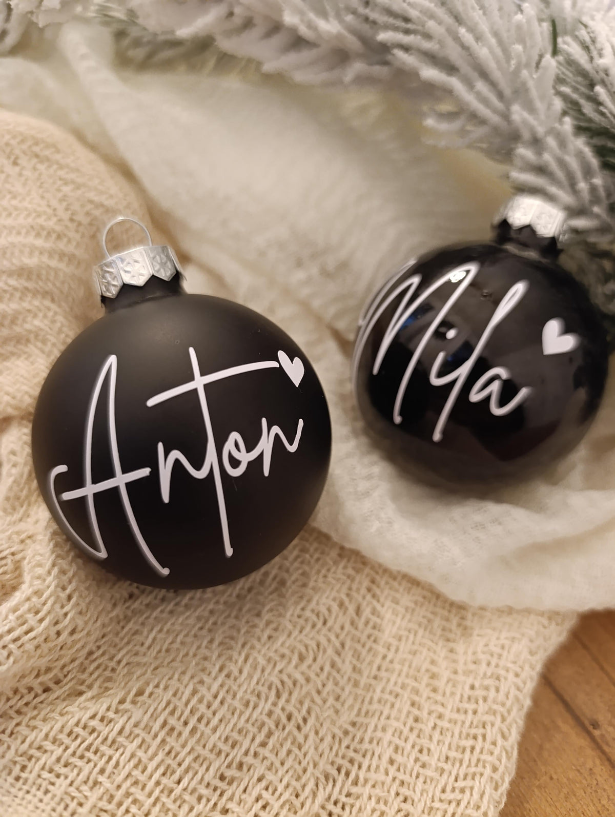 Weihnachtskugeln personalisiert mit Herz | Christbaumkugeln | Weihnachtsgeschenk mit Namen | Weihnachtsbaumkugeln | Deko
