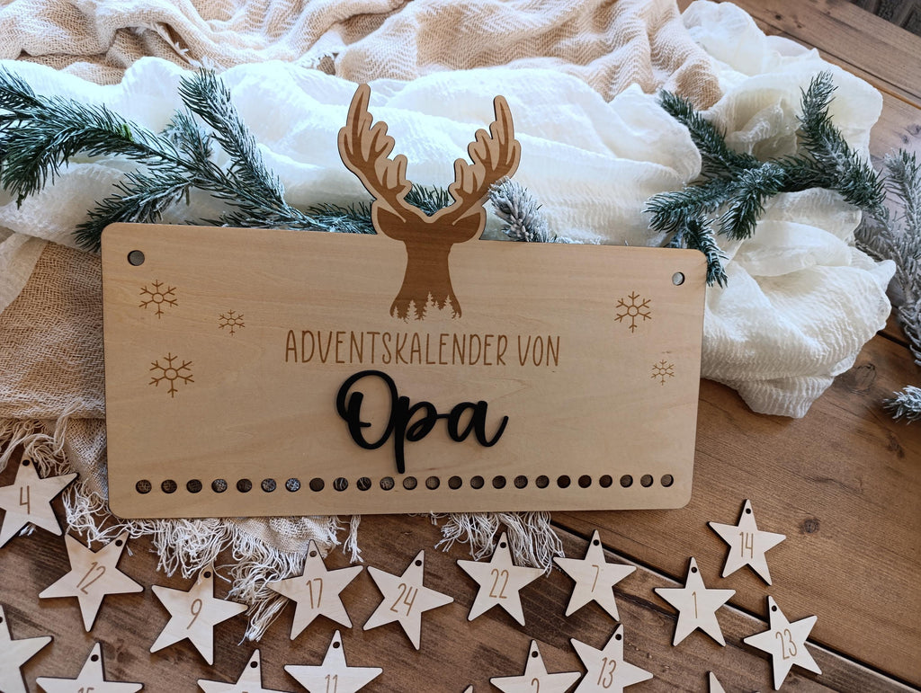 Personalisierter Adventskalender aus Holz – Dein einzigartiger Hirsch Weihnachtskalender