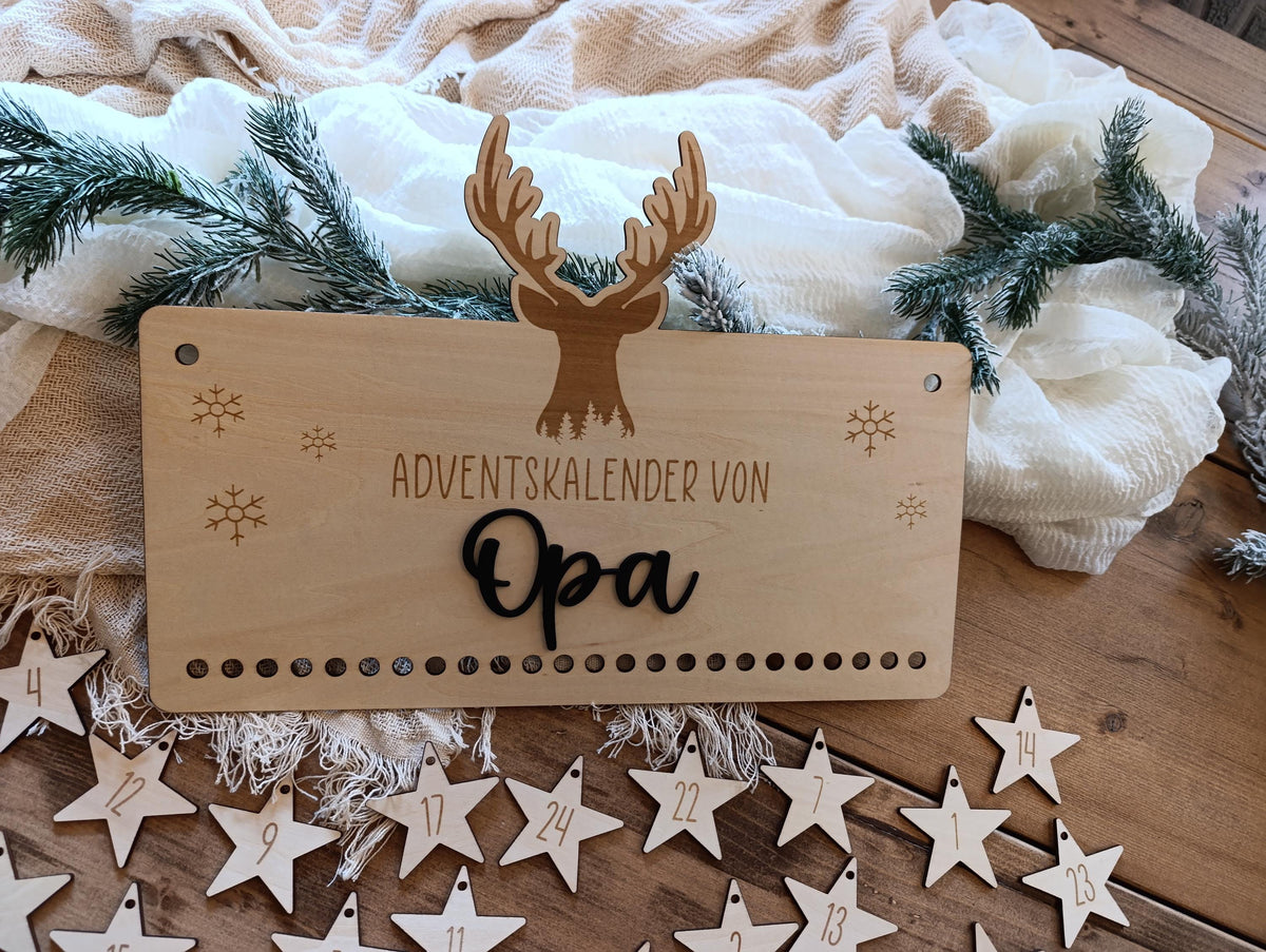 Personalisierter Adventskalender aus Holz – Dein einzigartiger Hirsch Weihnachtskalender