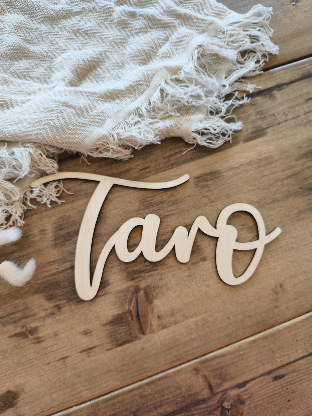 Schriftzug Personalisiert aus Holz – Individuelles Namensschild fürs Kinderzimmer mit Wunschname oder als Türschild. Namen
