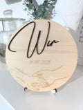 Personalisiertes Holzbild mit Datum und Händen – Einzigartiges Hochzeitsgeschenk zur Erinnerung an den großen Tag. Paargeschenk Valentinstag