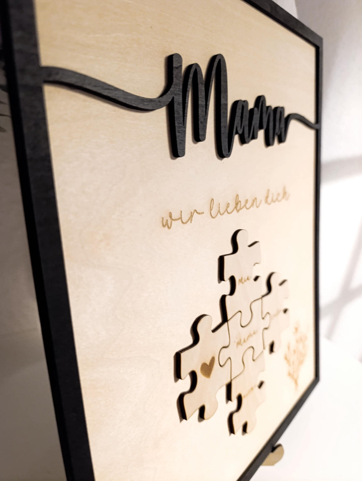 Mama wir lieben dich personalisiertes Holzbild mit Puzzle. Ideal zum Muttertag, Valentinstag, Geschenk. Geschenkidee, personalisiert