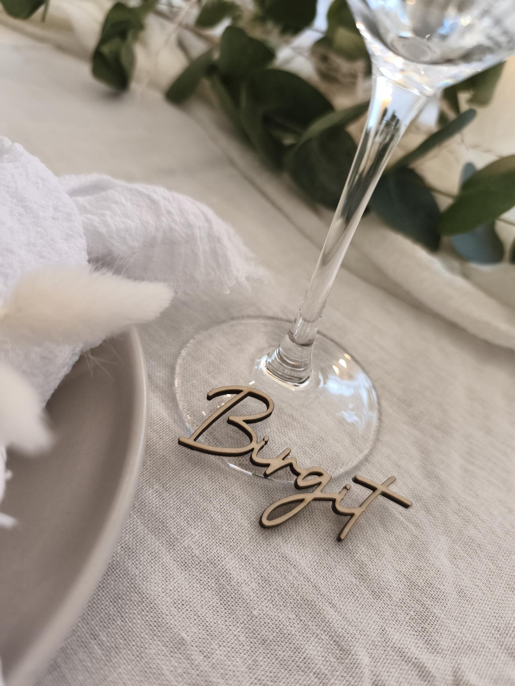 Platzkarte Hochzeit aus Holz – Schriftzug als Gastgeschenk – Tischdeko, Taufe, Kommunion, Konfirmation, Feier Tischkarte personalisiert