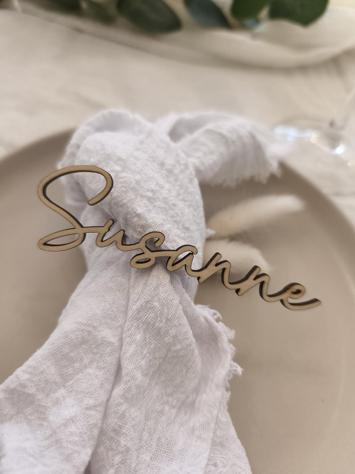 Platzkarte Hochzeit aus Holz – Schriftzug als Gastgeschenk – Tischdeko, Taufe, Kommunion, Konfirmation, Feier Tischkarte personalisiert