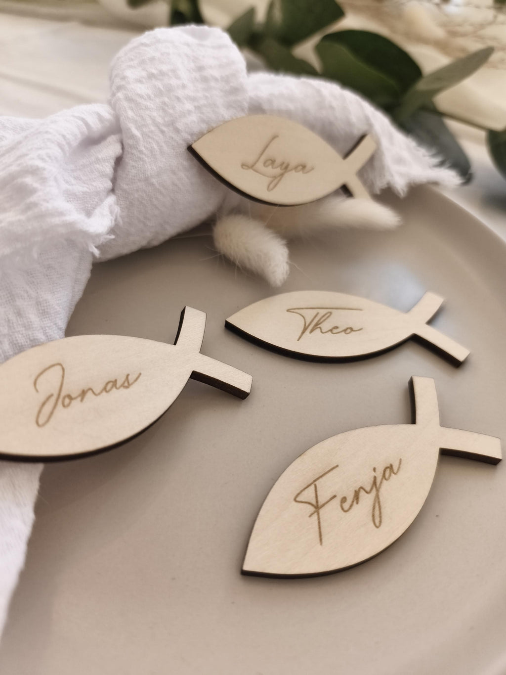 Platzkarte aus Holz zur Konfirmation, Taufe, Kommunion oder Hochzeit Tischdeko