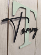Personalisiertes Türschild Kinderzimmer 25cm 30cm hoch mit moderner Schrift. Namensschild aus Holz mit Buchstabe & Schriftzug