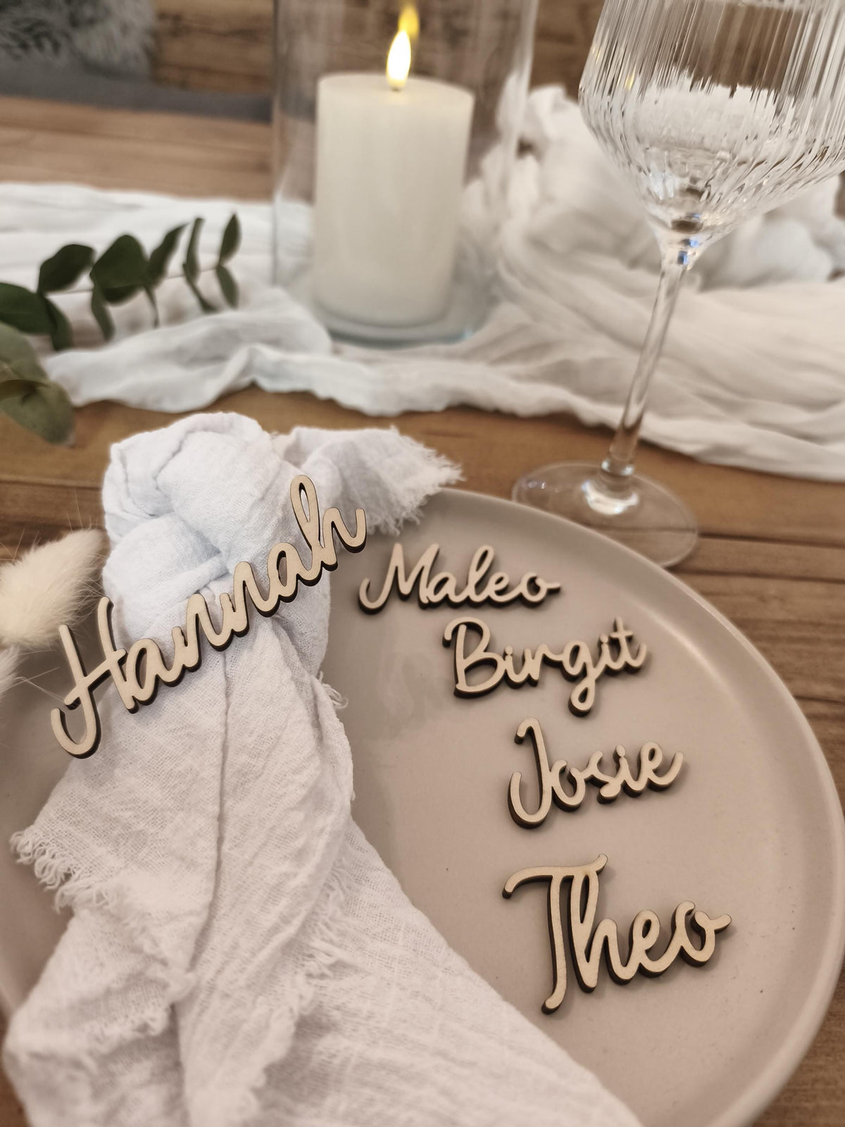 Platzkarte Holz Hochzeit personalisiert mit Namen, Tischkarte Taufe Kommunion Konfirmation Geburtstag, Gastgeschenk Tischdeko