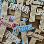 Taufkreuz Holz personalisiert, Taufgeschenk Junge Mädchen, Name Datum Spruch, 8 Varianten, 19 Farben, Kommunion Geschenk