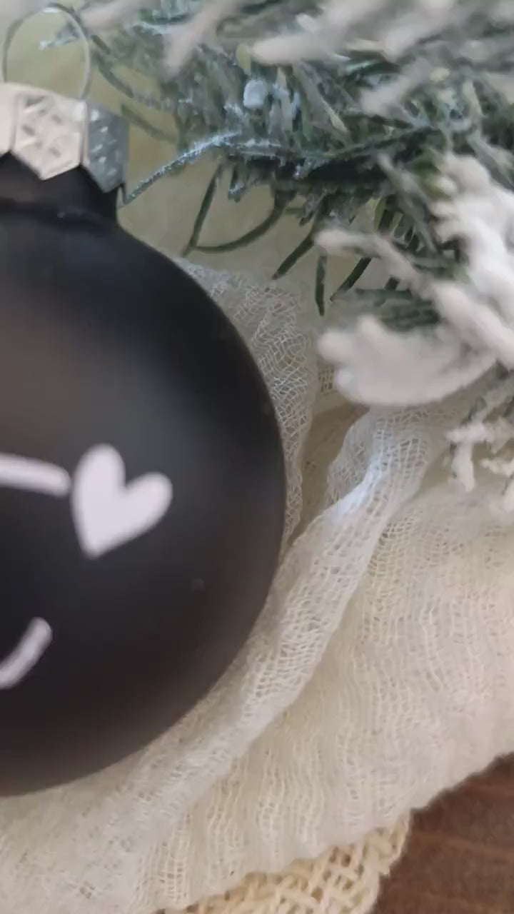 Weihnachtskugeln personalisiert mit Herz |  Christbaumkugeln | Weihnachtsgeschenk mit Namen | Weihnachtsbaumkugeln | Deko